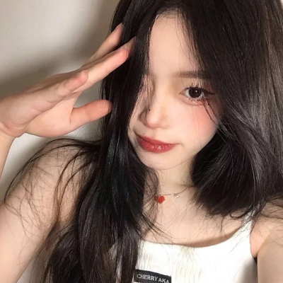 2025丧系女头