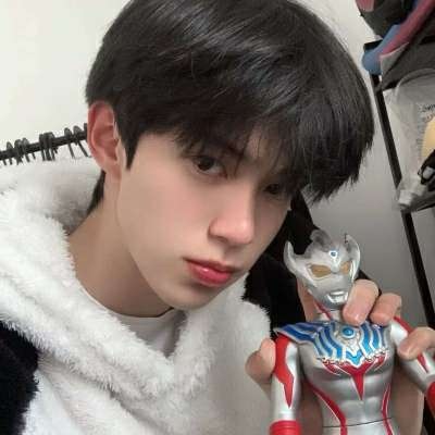 2025好看的男头