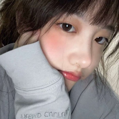 2025丧系女头