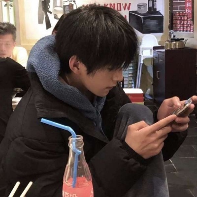2025最新qq头像男生帅气图片