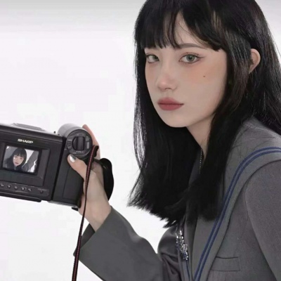 2025年女生最新头像图片