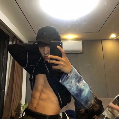 2025微信男生头像精选