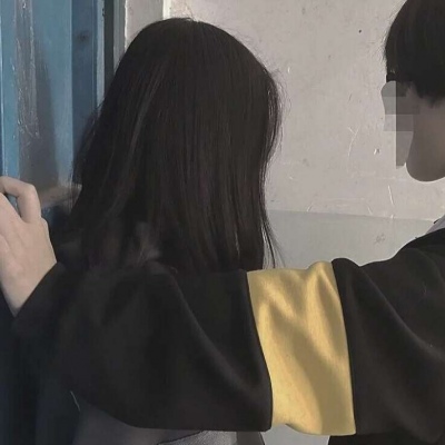 2025超级虐狗的情侣头像
