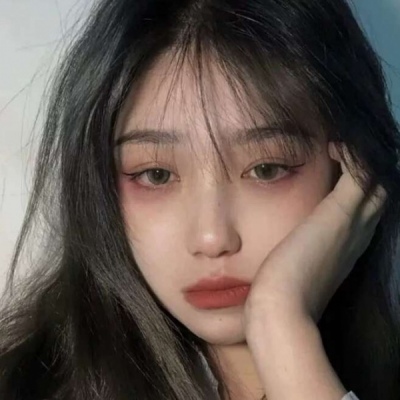 2025女生真人微信头像