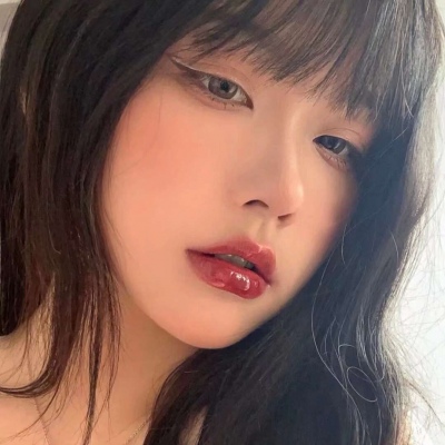 2025丧系女头