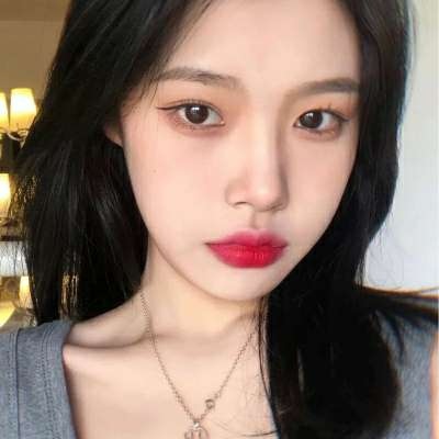 qq头像图片2025最新款女生