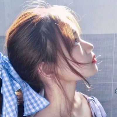 QQ头像图片2025最火爆女