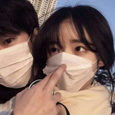 微信专属高清一左一右真人情侣头像