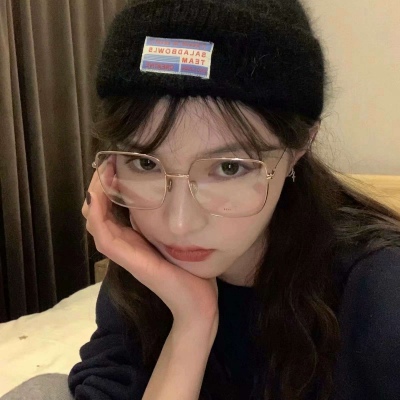 2025年女生最新头像图片