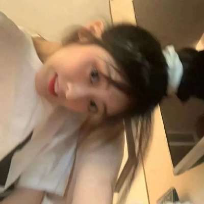 2025年漂亮的微信头像女生照片