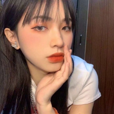 2025年最霸气的QQ头像女