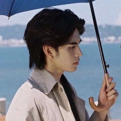 2025年流行真人情侣微信头像