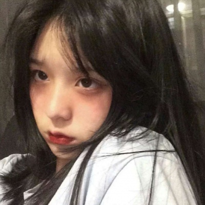 2025年头像伤感女