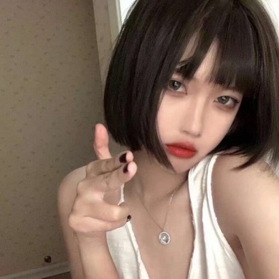 2025年最霸气的QQ头像女