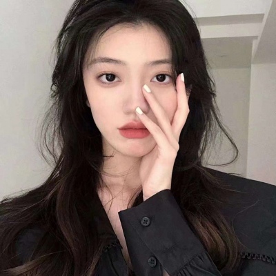 2025年最霸气的QQ头像女