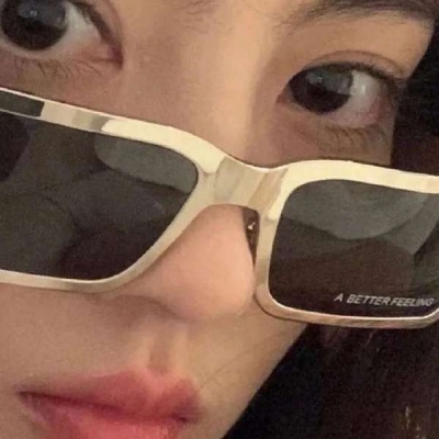 妩媚霸气又撩人的女头像