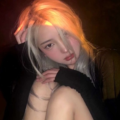 2025女生头像御姐高清图片