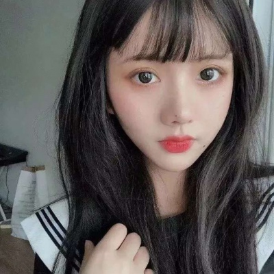 2025年最火头像真人女生照片