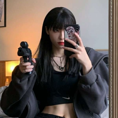 妩媚霸气又撩人的女头像