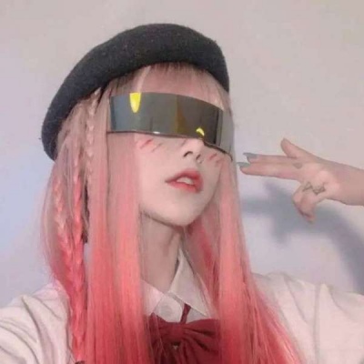 妩媚霸气又撩人的女头像
