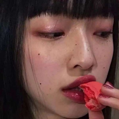 妩媚霸气又撩人的女头像