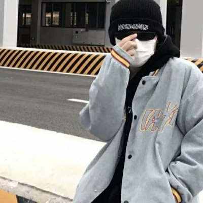男生不露脸头像高清