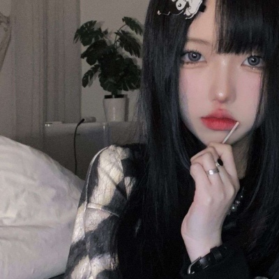 2025最新女生QQ头像