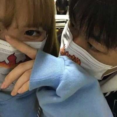 情侣头像2025最火一男一女双人图片