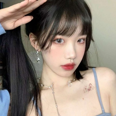2025女生头像御姐高清图片