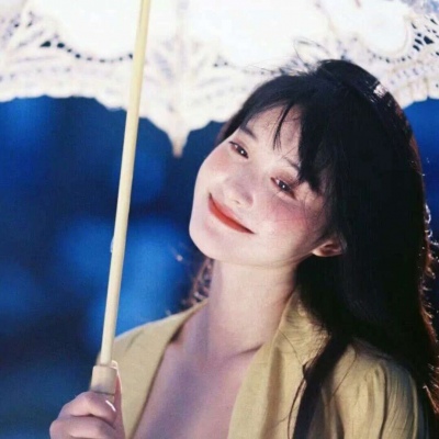 2025唯美女生头像
