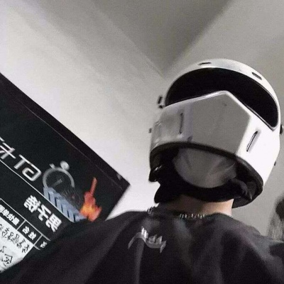 2025年女生头像霸气冷酷高清图片