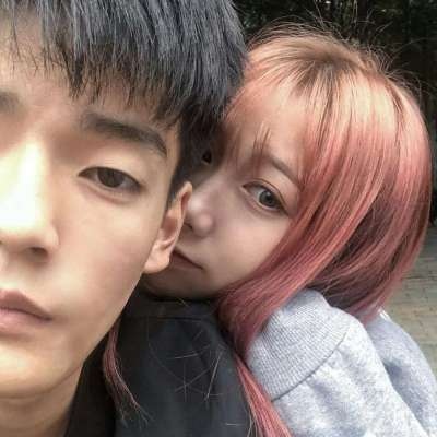 情侣头像2025最火一男一女双人图片