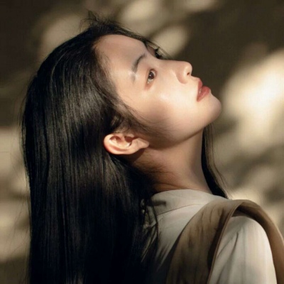 2025唯美女生头像
