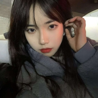 2025最潮最火女头图片