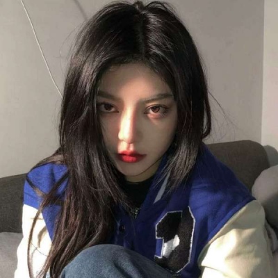 妩媚霸气又撩人的女头像