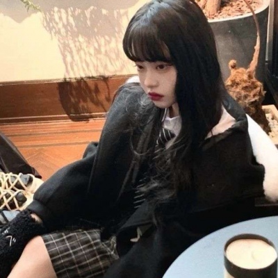 qq头像女生2025最新版潮流图片