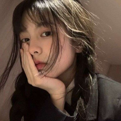2025年流行高清好看的潮流微信头像女