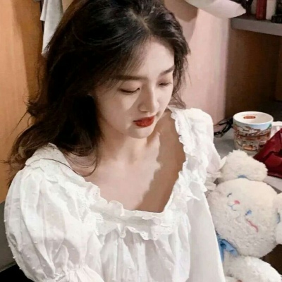 2025唯美女生头像