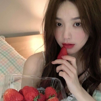 2025最新女生QQ头像