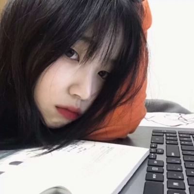 2025最潮最火女头图片
