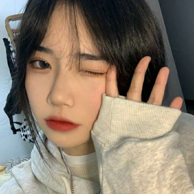 2025年最火的图片女头