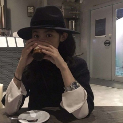超好看的头像女生2025流行图片