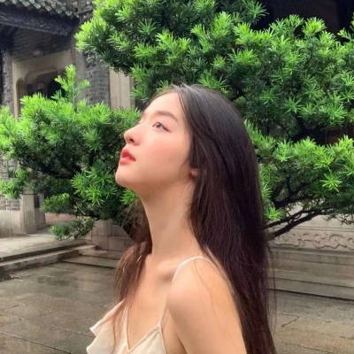 2025真人流行微信女生头像