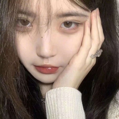 2025年最火的图片女头