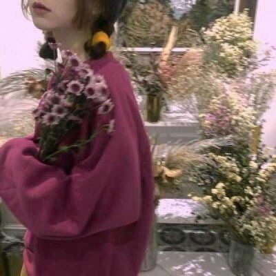 2025个性微信女生真人头像