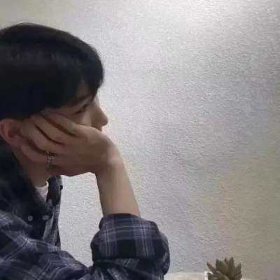 2025流行情侣头像一男一女各一张