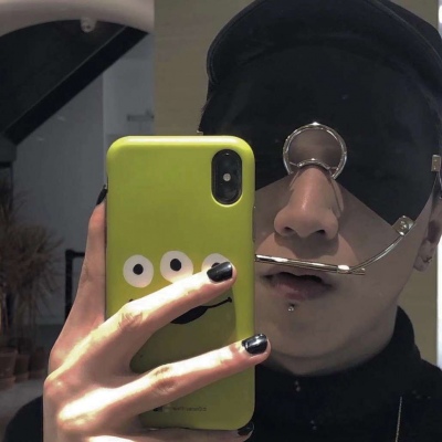 2025新版的超酷微信头像男