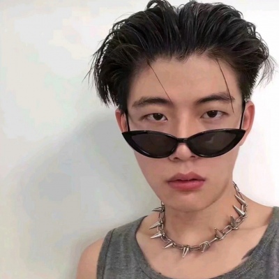 个性爆棚的男生微信头像