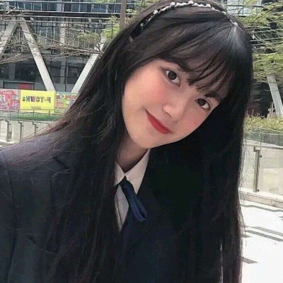 2025年女生微信真人头像新潮流