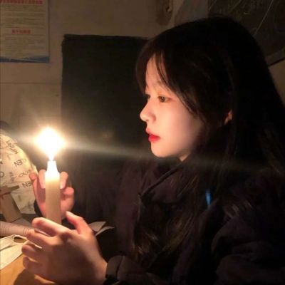 2025最流行洋气女生头像图片